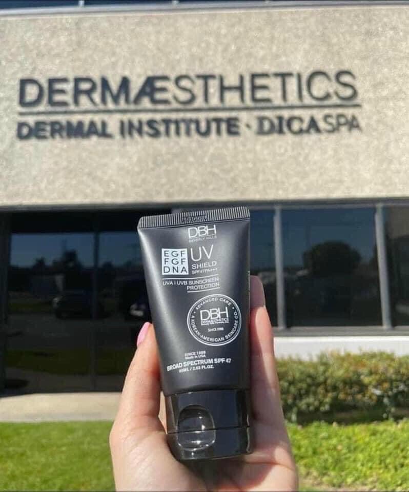 Kem chống nắng DBH 60ml Fullbox ( Bản Mỹ có EGF - FGF - DNA )