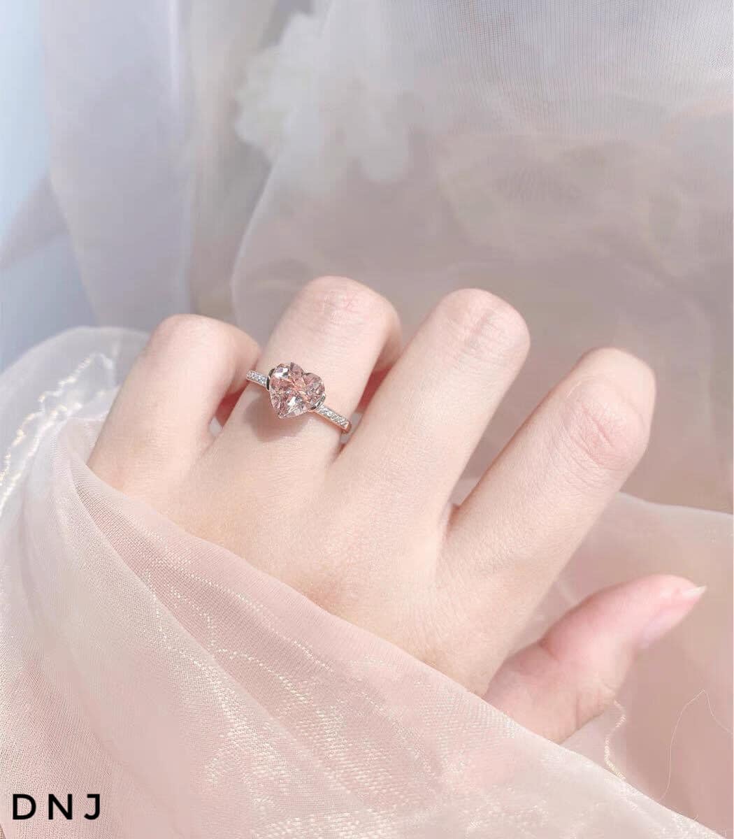 Nhẫn bạc đính đá trái tim
