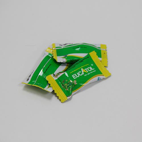 Viên kẹo ngậm thảo dược eucatol boston