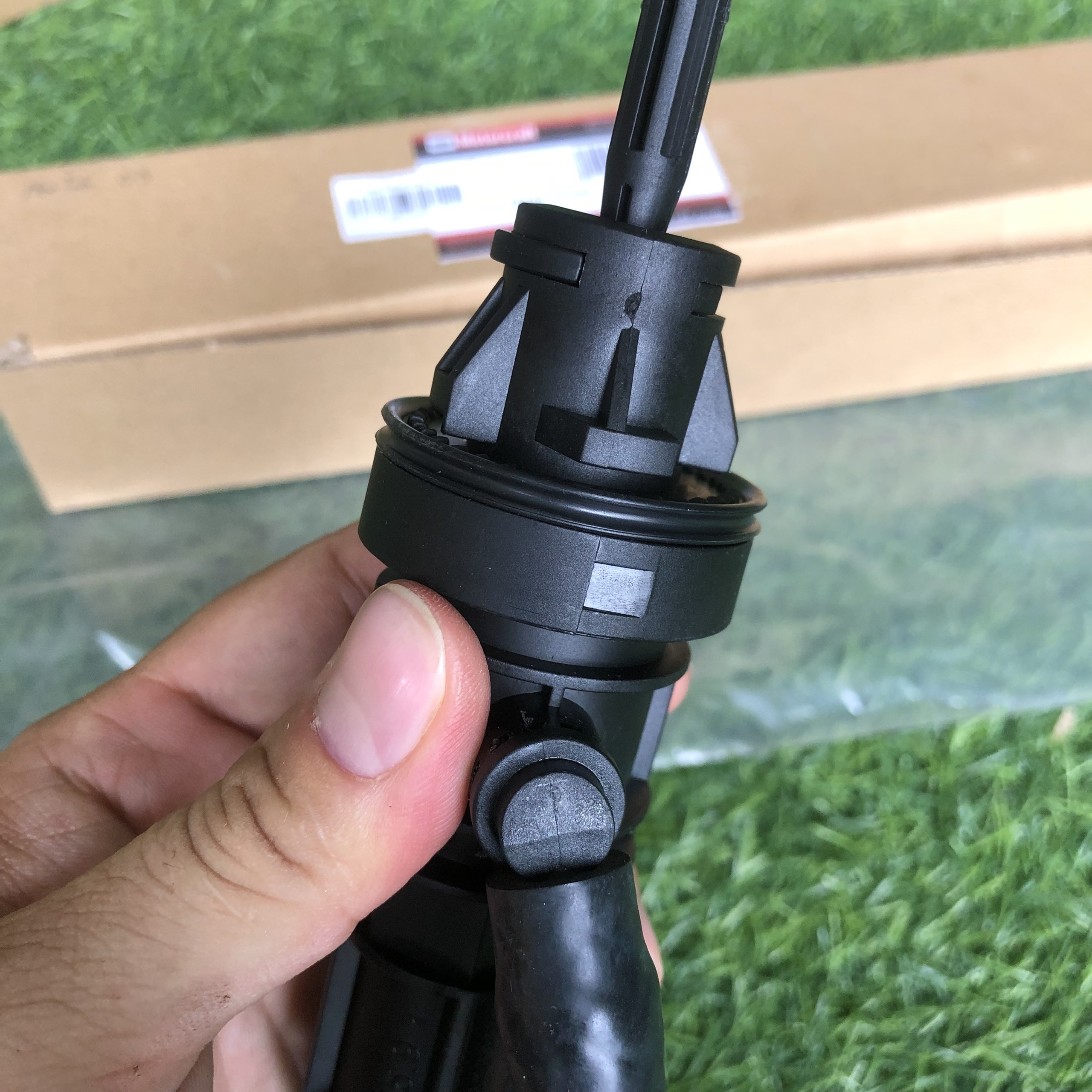 TỔNG CÔN TRÊN FORD TRANSIT 2003-2006