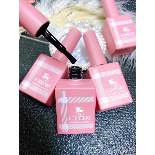Sơn gel móng tay Burberry (BBR chai hồng)