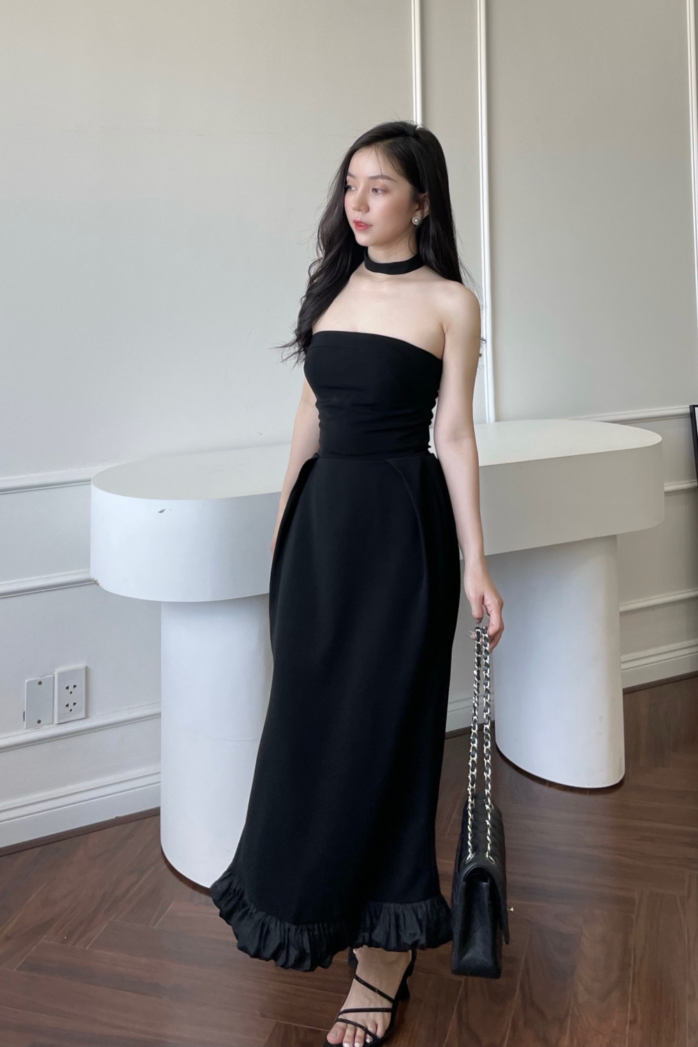 Đầm Cup Đen Phôi Lai Bèo Đen Kèm Dây Cổ - Xipi