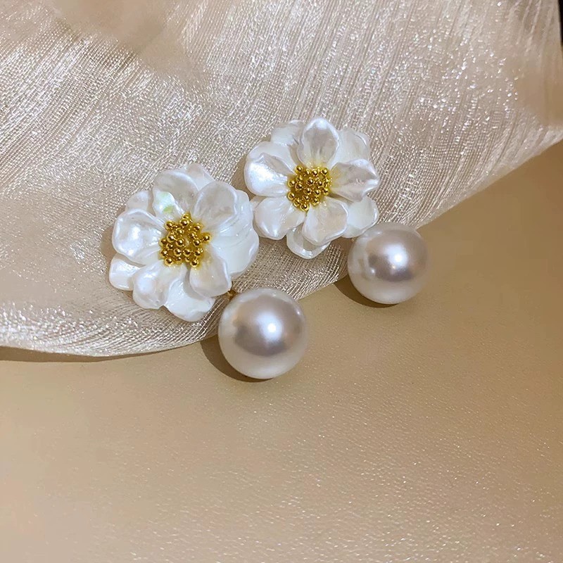 Sweet%20Girl%20Delicate%20Elegant%20Pearl%20Flower%20Earrings%20Women%20New%20Jewelry%20Fashion%20Accessories%20-%20Image%202