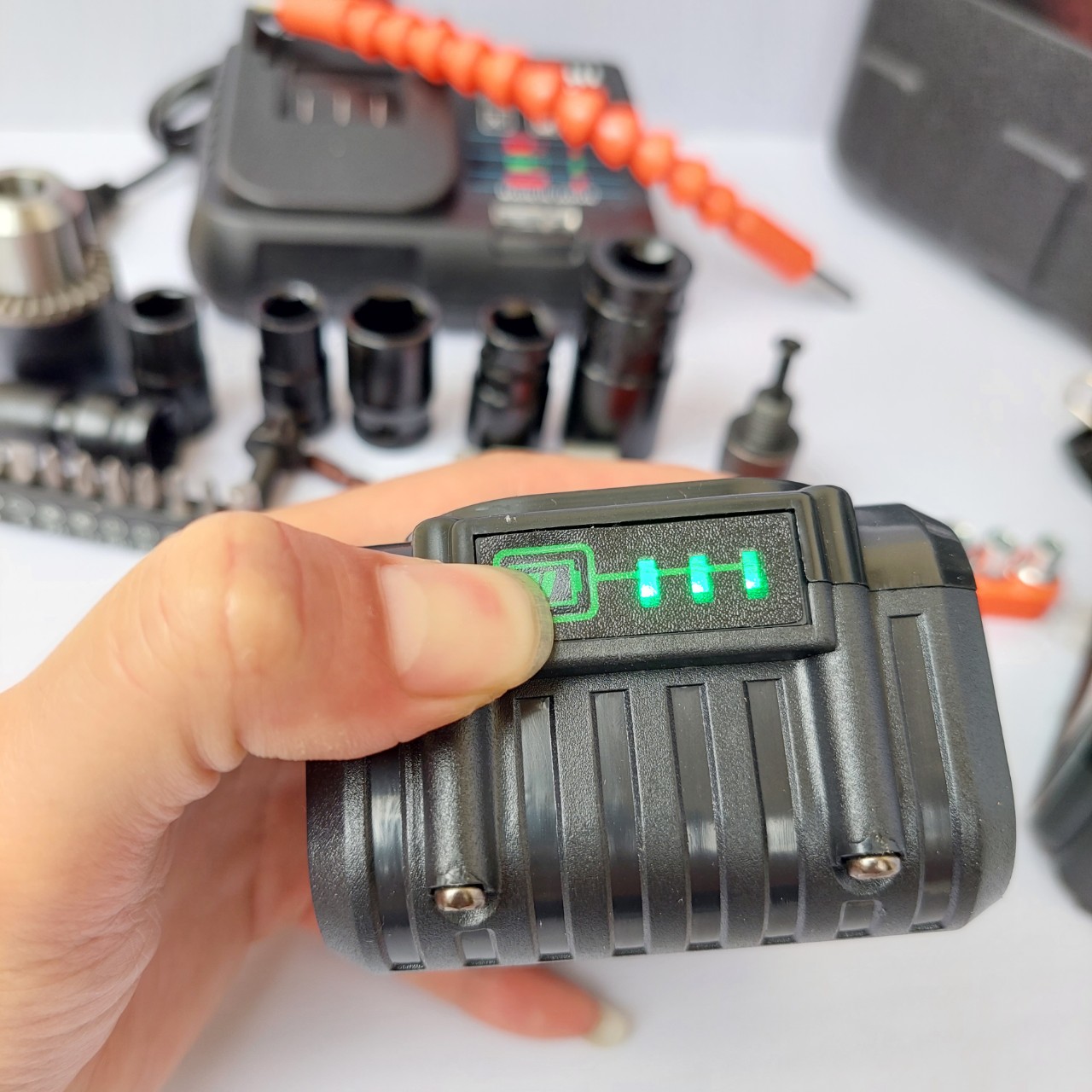 Siết Bulong Hitachi 20v Công Nghệ Mới 2022
