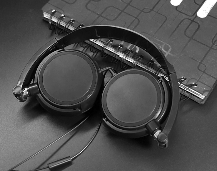 F10 ear muff with good mic (black-foldable)