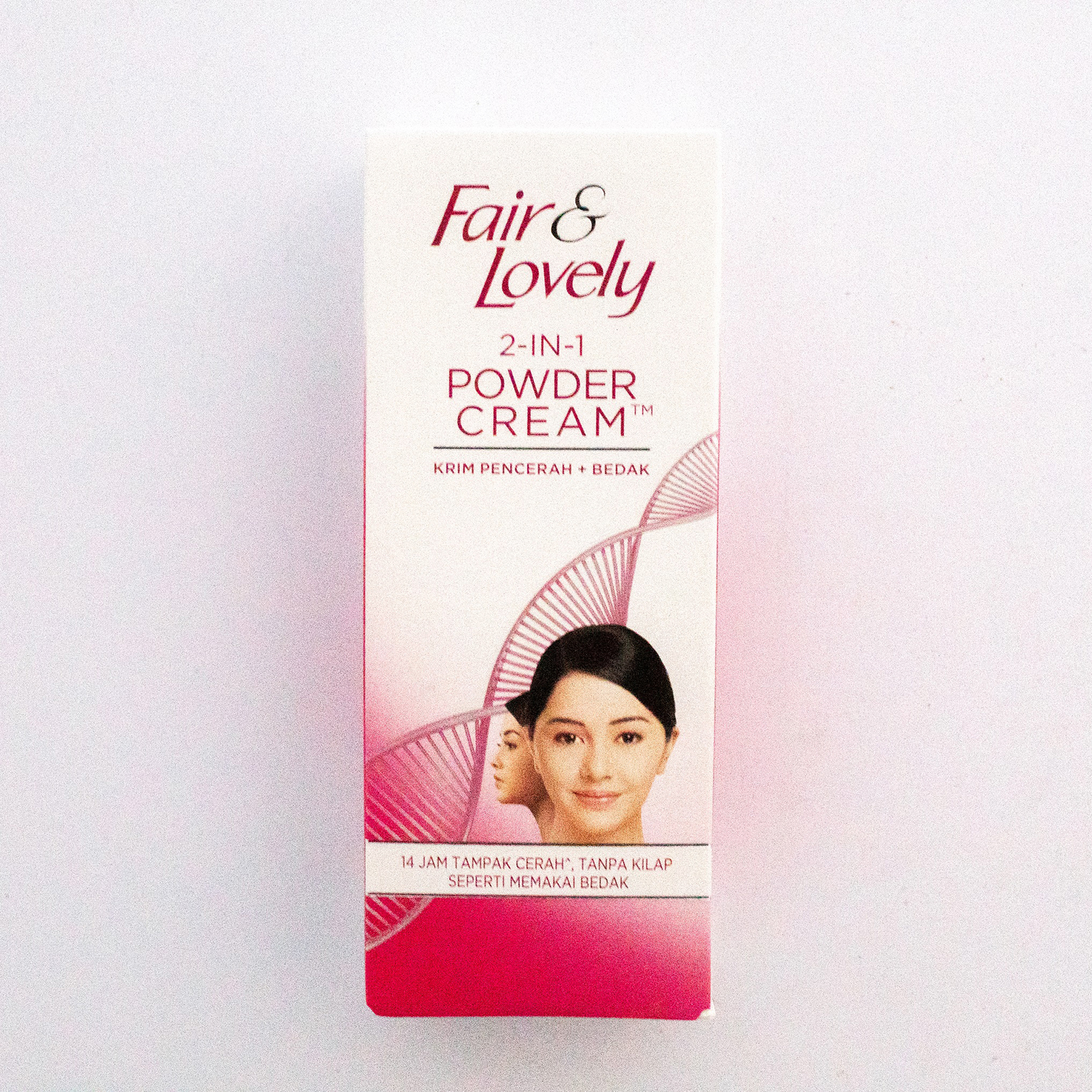 Fair Amp Lovely Daily Brightening 2 In1 Powder Cream With Multi Vitamin 40gm Lazada Singapore